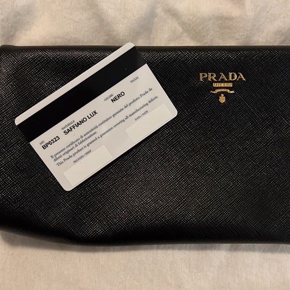 AUTHENTIC Prada Saffiano Lux Clutch - Picture 8 of 8